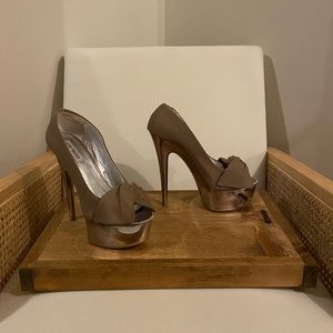 Steve Madden Moscow Nude Platform Heels